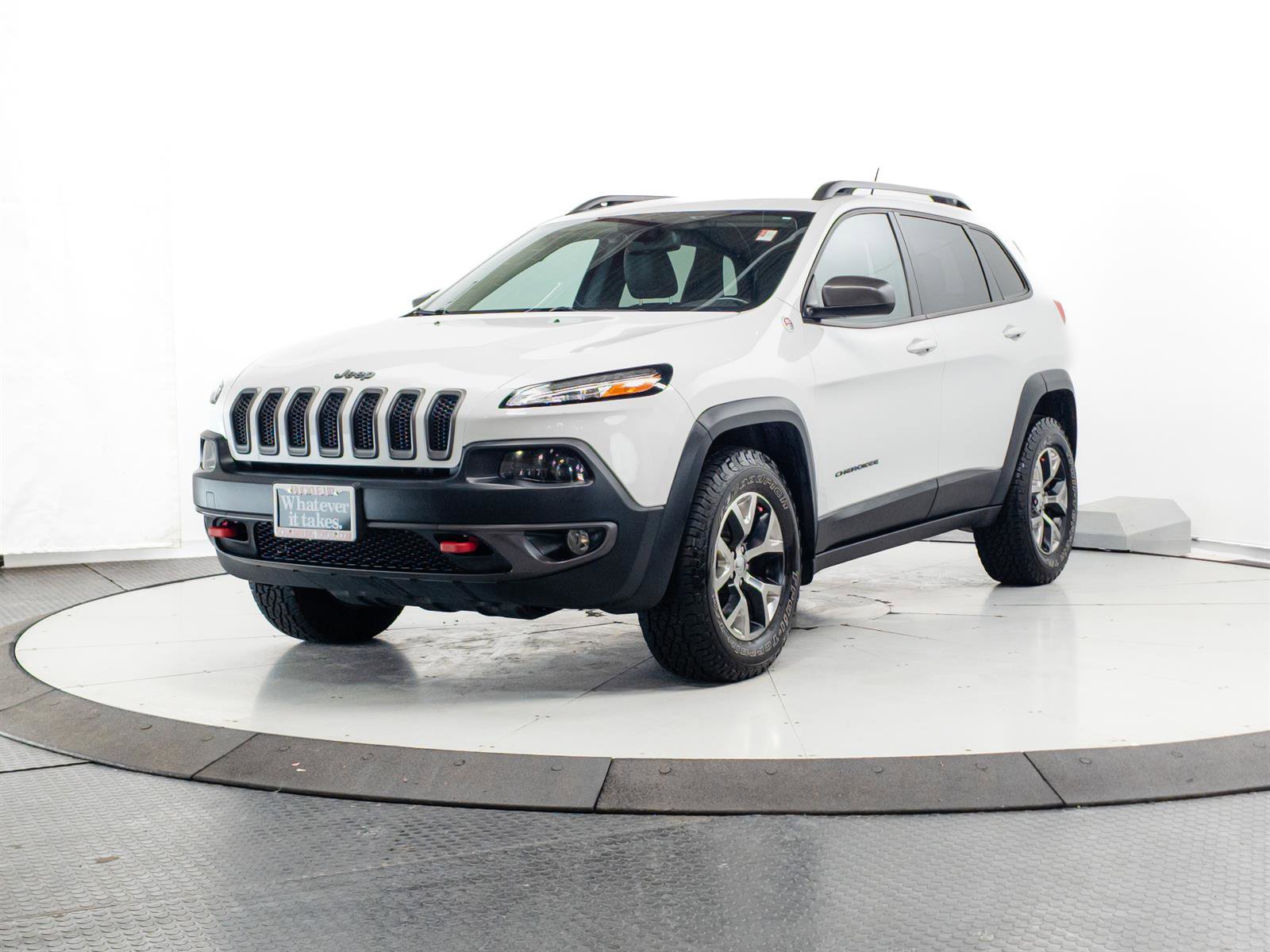 Used 2015 Jeep Cherokee Trailhawk w/ Trailer Tow Group image 3