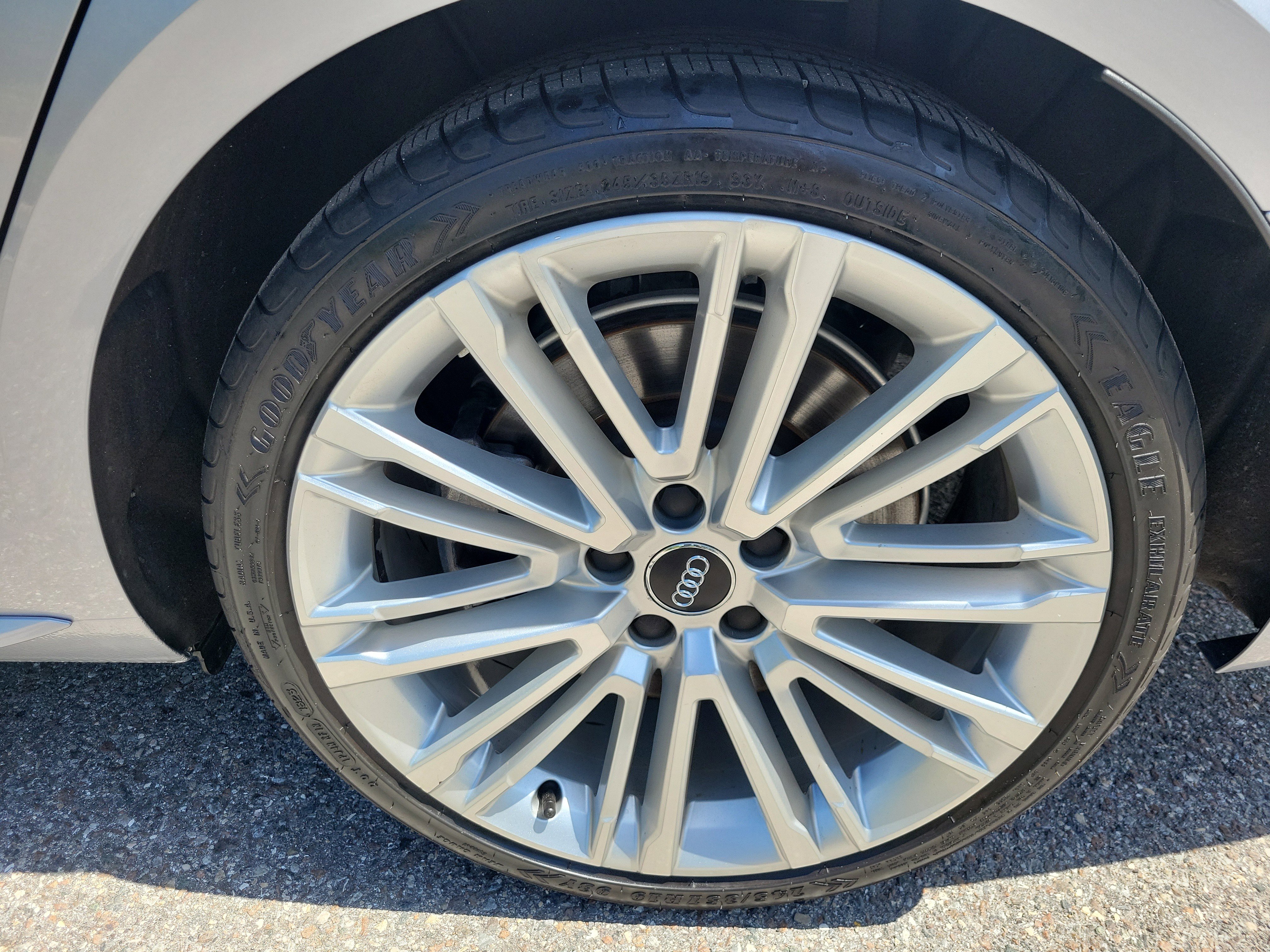 Used 2019 Audi A4 2.0T Premium Plus AWD/4WD image 33