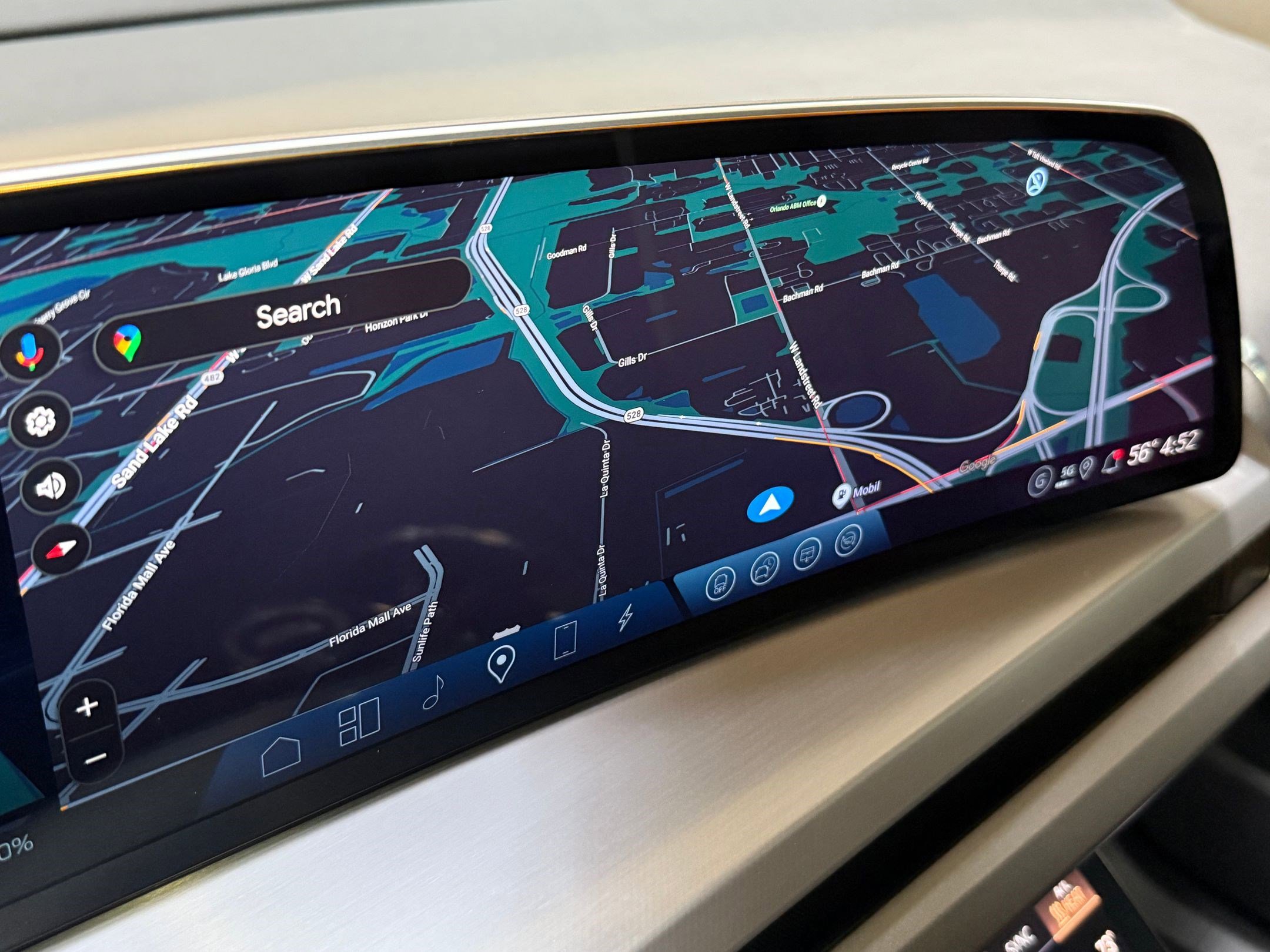 New 2026 Cadillac Vistiq Luxury w/ LPO, Floor Liner Package image 32