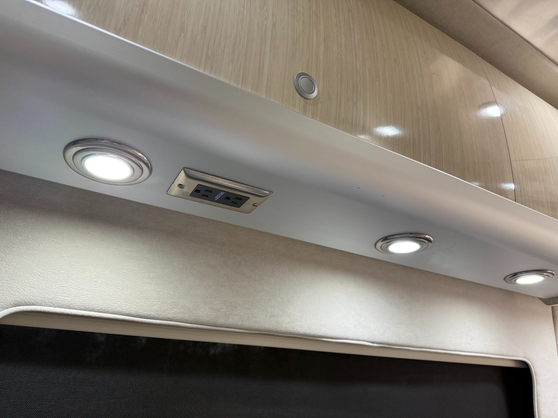 Used 2017 Mercedes-Benz Sprinter 3500 image 43