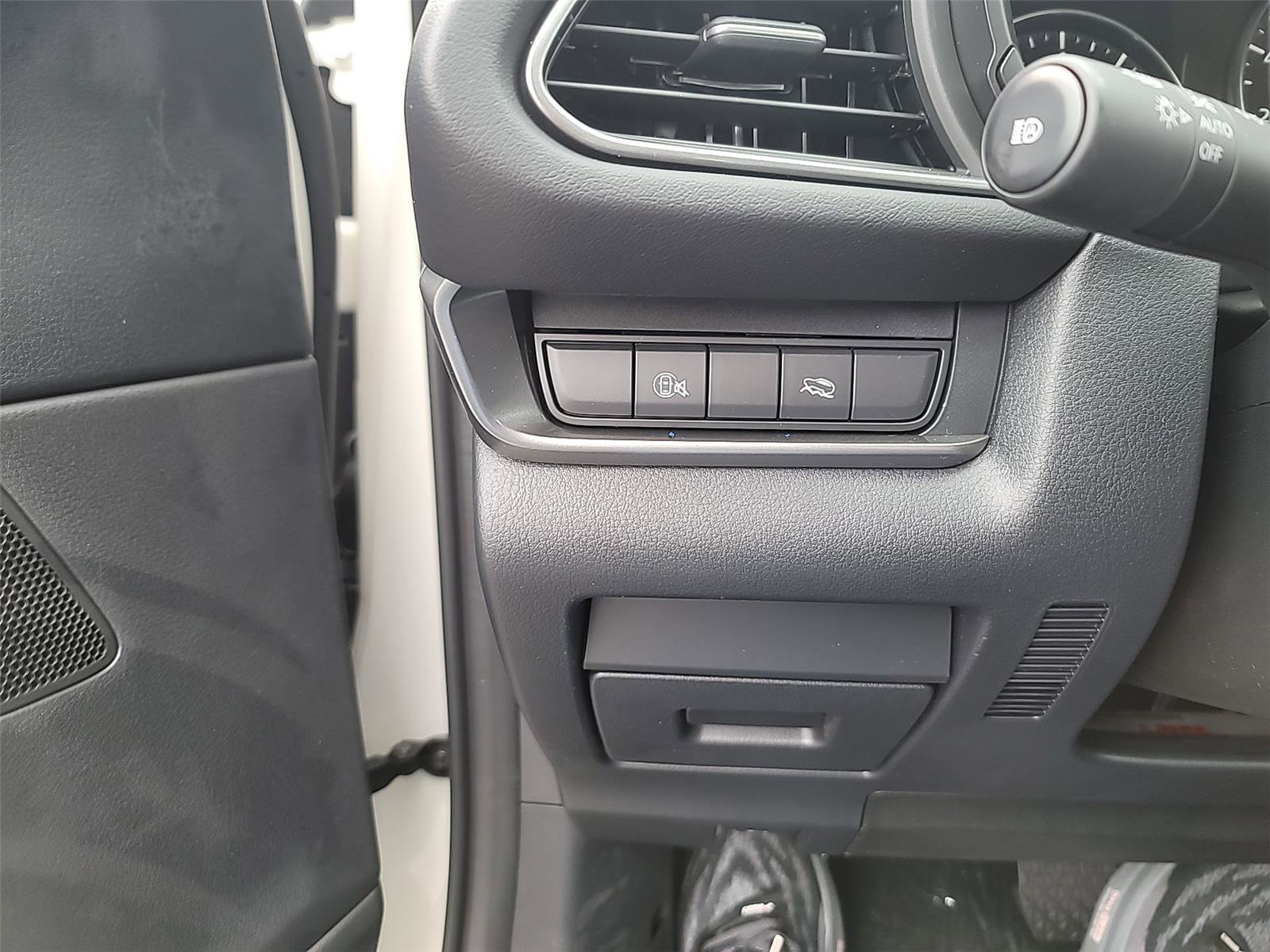 New 2025 MAZDA CX-30 AWD 2.5 S image 19