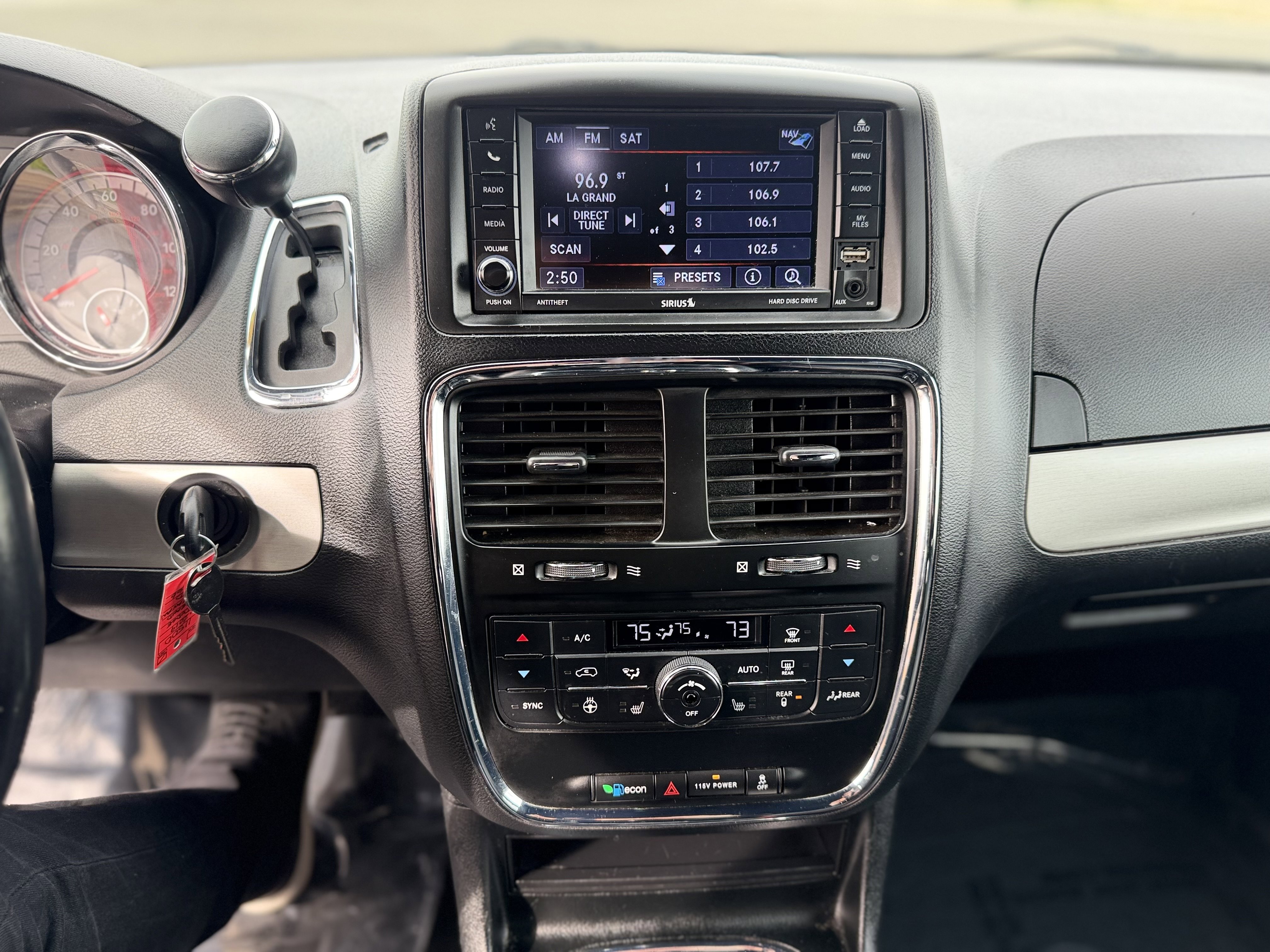 Used 2019 Dodge Grand Caravan GT FWD image 19