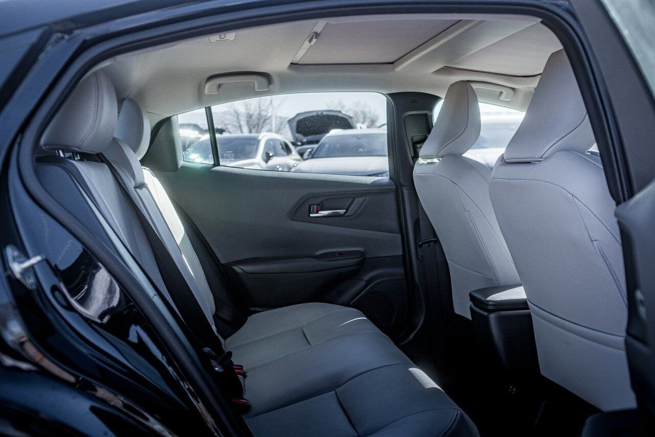 Used 2024 Toyota Prius XLE image 38