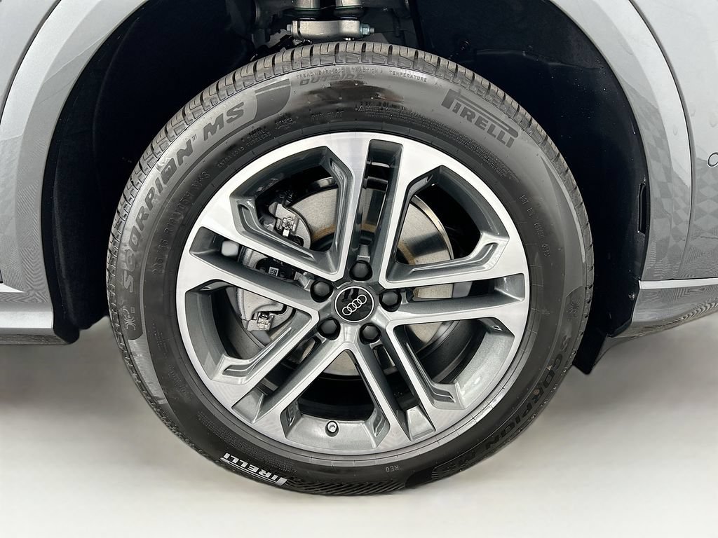 Used 2025 Audi Q5 Premium Plus w/ Premium Plus AWD/4WD image 31