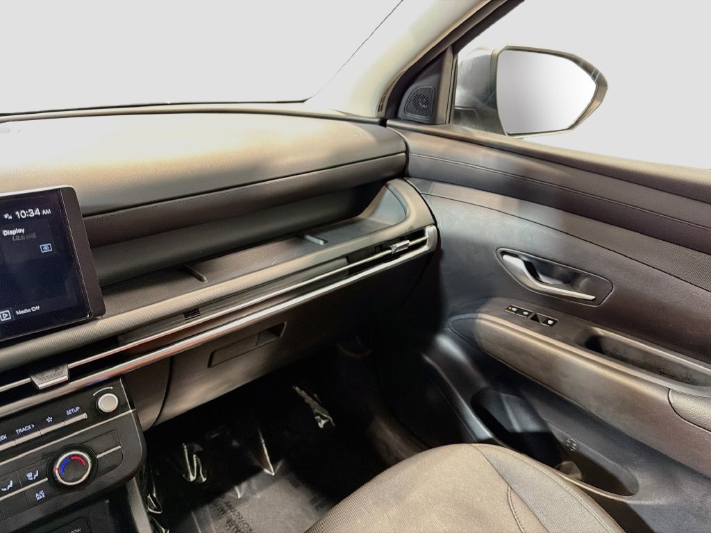 Used 2025 Hyundai Tucson SE FWD image 20
