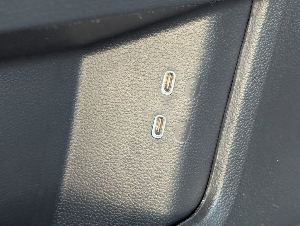 Used 2025 Volkswagen Atlas SE w/ Panoramic Sunroof Package AWD/4WD image 32