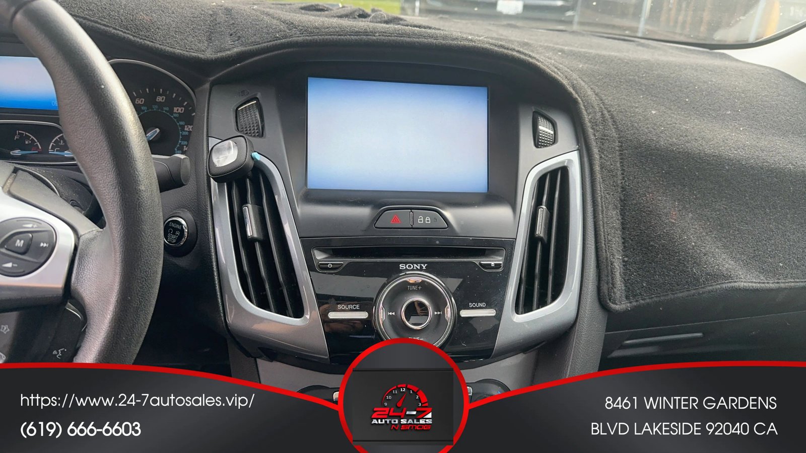 Used 2013 Ford Focus Titanium w/ Titanium Handling Pkg FWD image 14