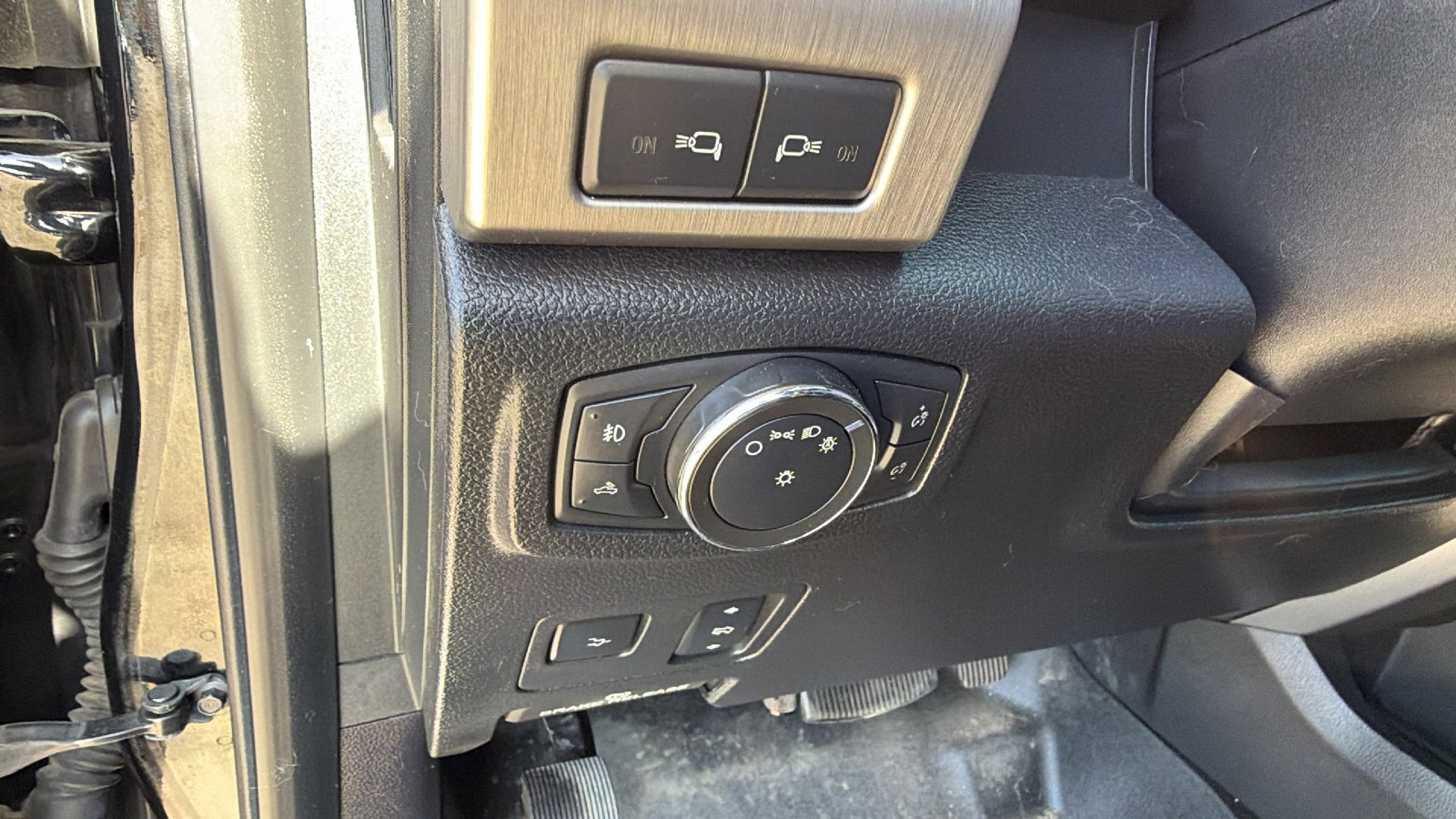 Used 2017 Ford F250 Platinum w/ Platinum Ultimate Package image 24