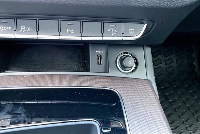 Used 2021 Audi Q5 2.0T Premium Plus AWD/4WD image 16