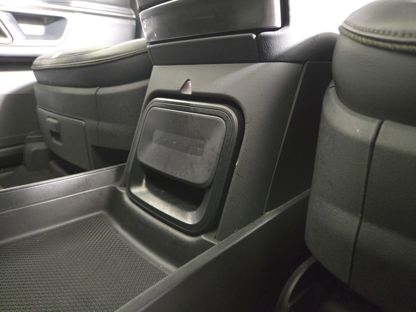 Used 2022 Rivian R1T Launch Edition image 31