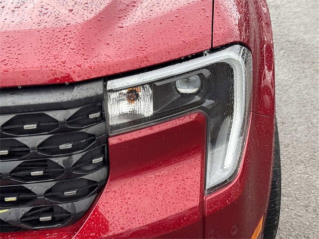 Certified 2025 Ford Maverick Lariat w/ 4K Tow Package image 11