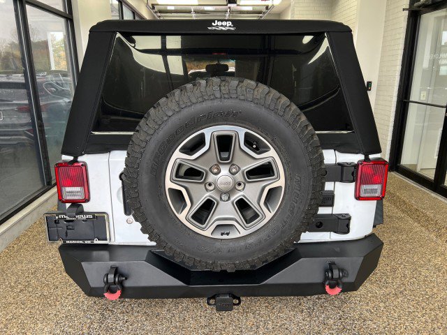 Used 2015 Jeep Wrangler Rubicon w/ Power Convenience Group image 3