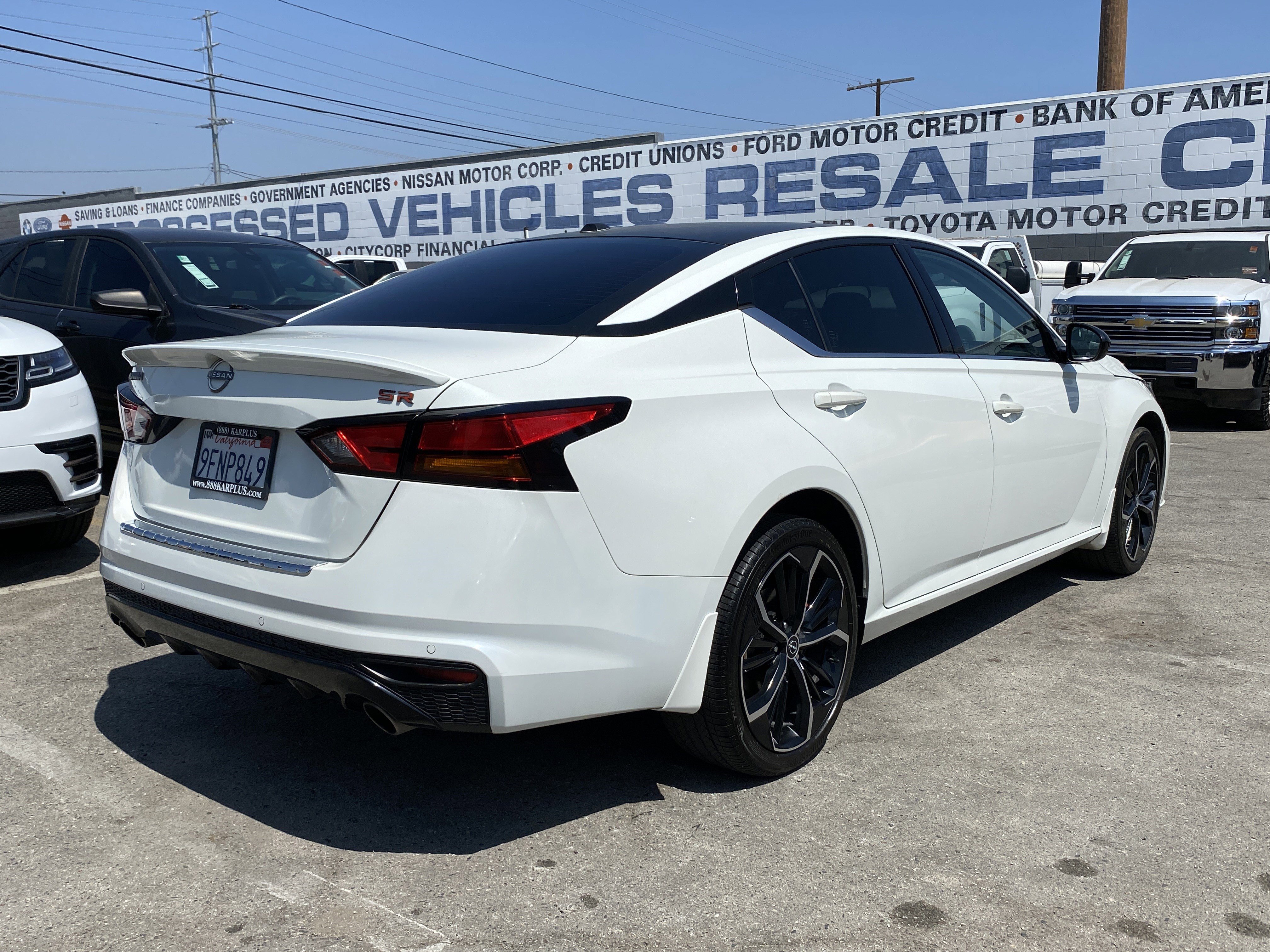 Used 2023 Nissan Altima 2.5 SR w/ SR Premium Package image 7