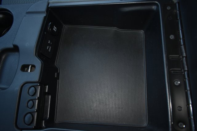 Used 2017 RAM 2500 Tradesman w/ Chrome Appearance Group image 25