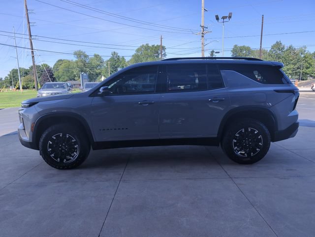 Used 2026 Chevrolet Traverse Z71 w/ LPO, Floor Liner Package AWD/4WD image 5