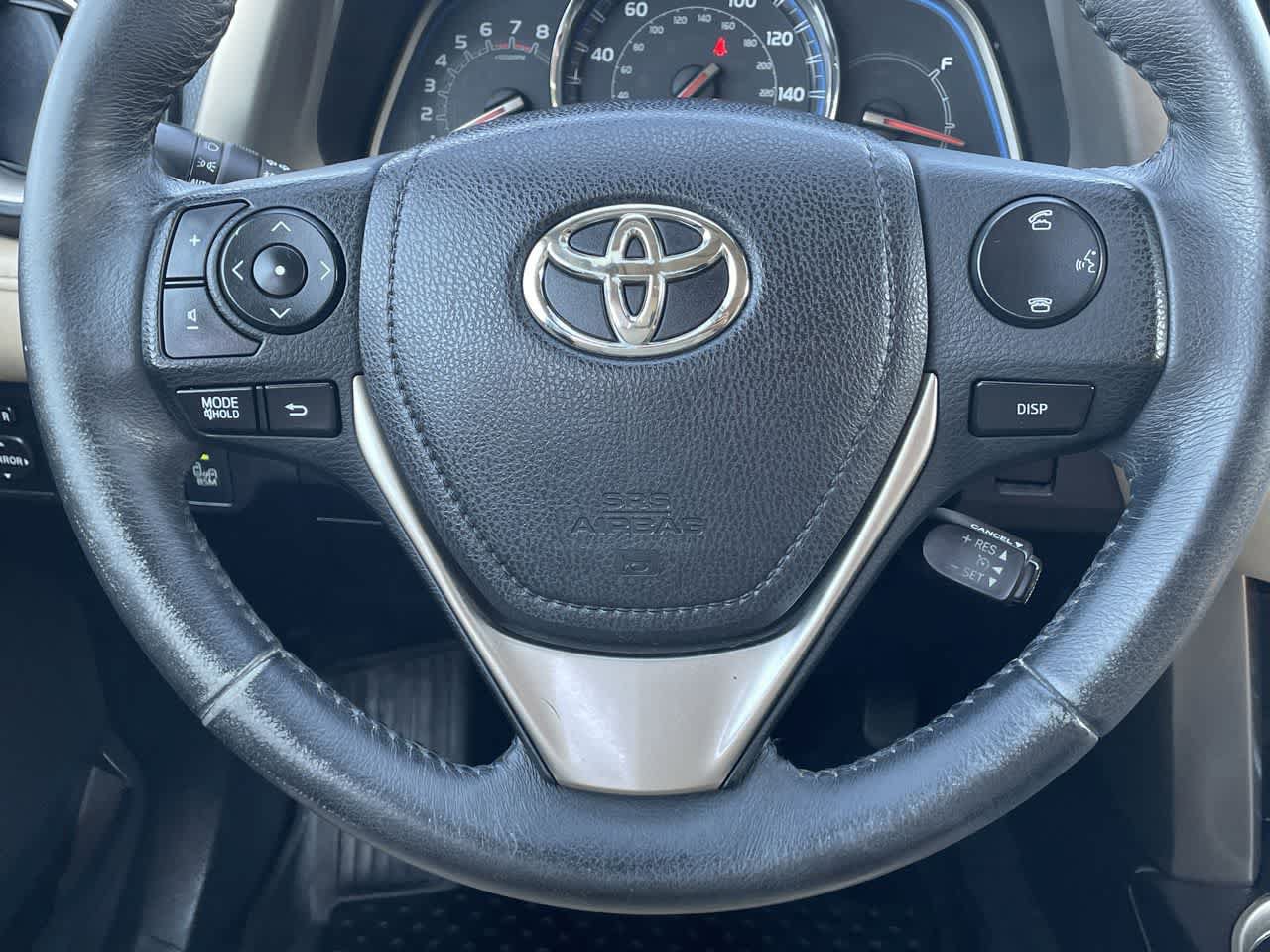 Used 2014 Toyota RAV4 Limited w/ Technology Package AWD/4WD image 10