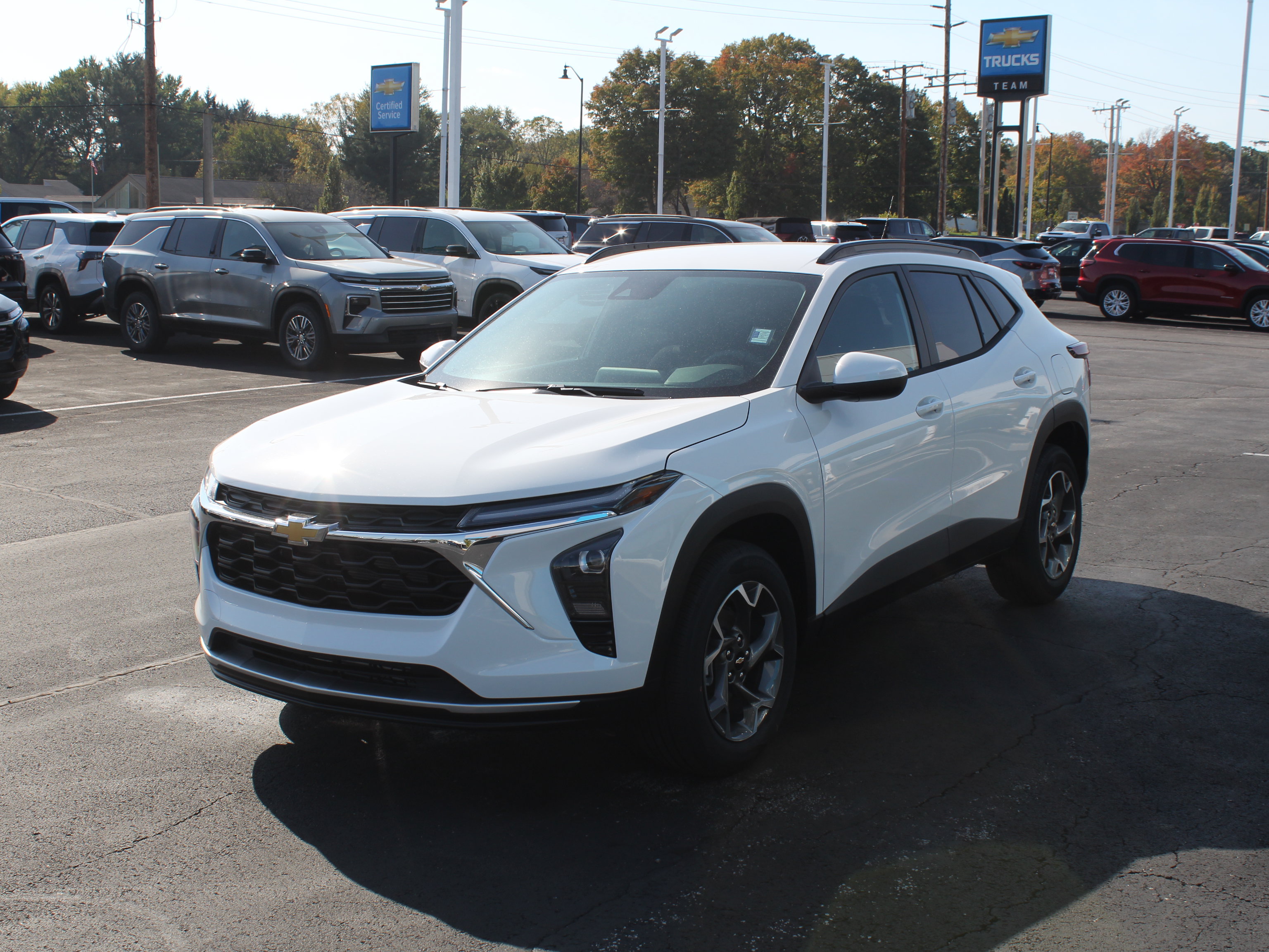 New 2026 Chevrolet Trax LT FWD image 9
