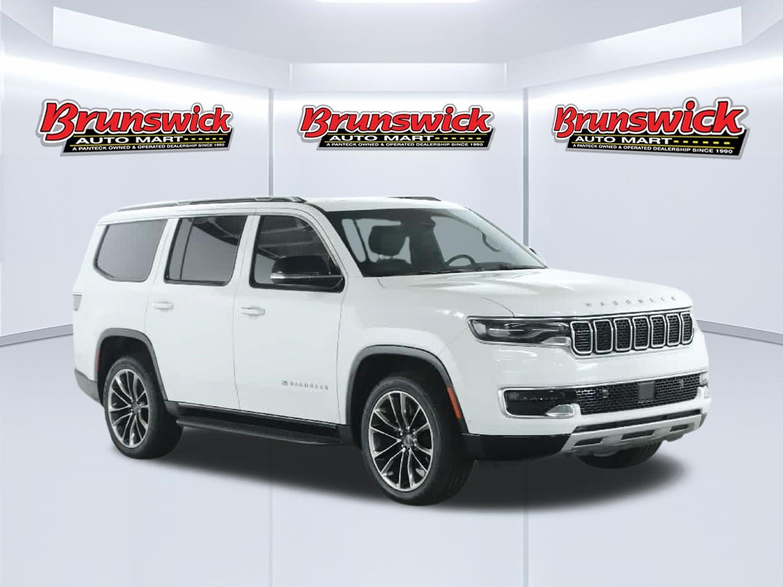 Used 2024 Jeep Wagoneer Series II w/ Premium Group I AWD/4WD image 9