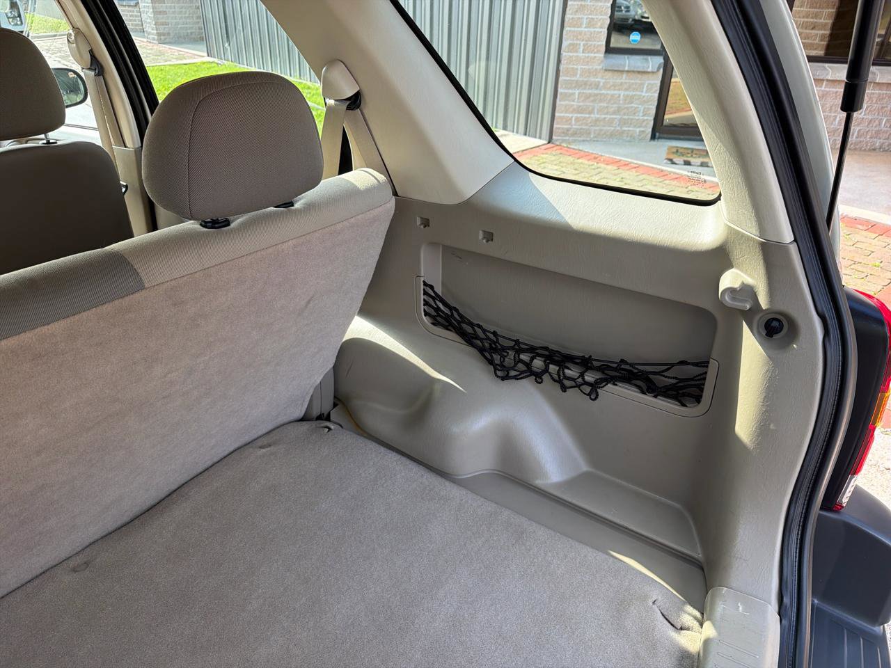 Used 2004 Ford Escape XLS FWD image 23