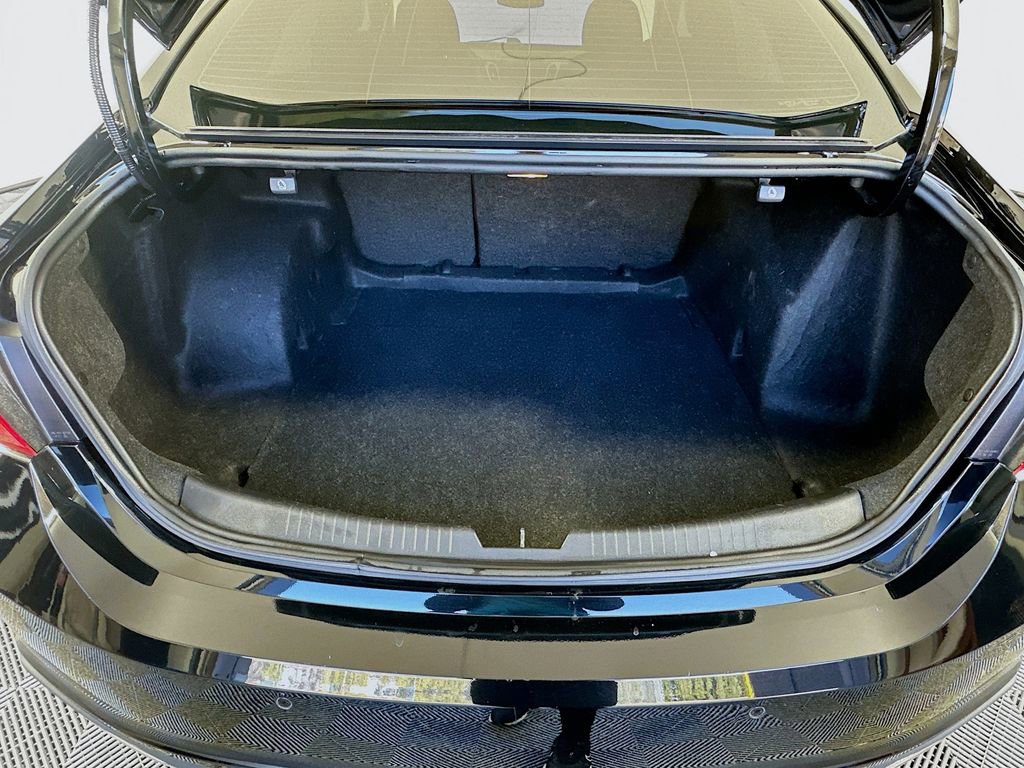 Used 2024 Chevrolet Malibu RS image 24