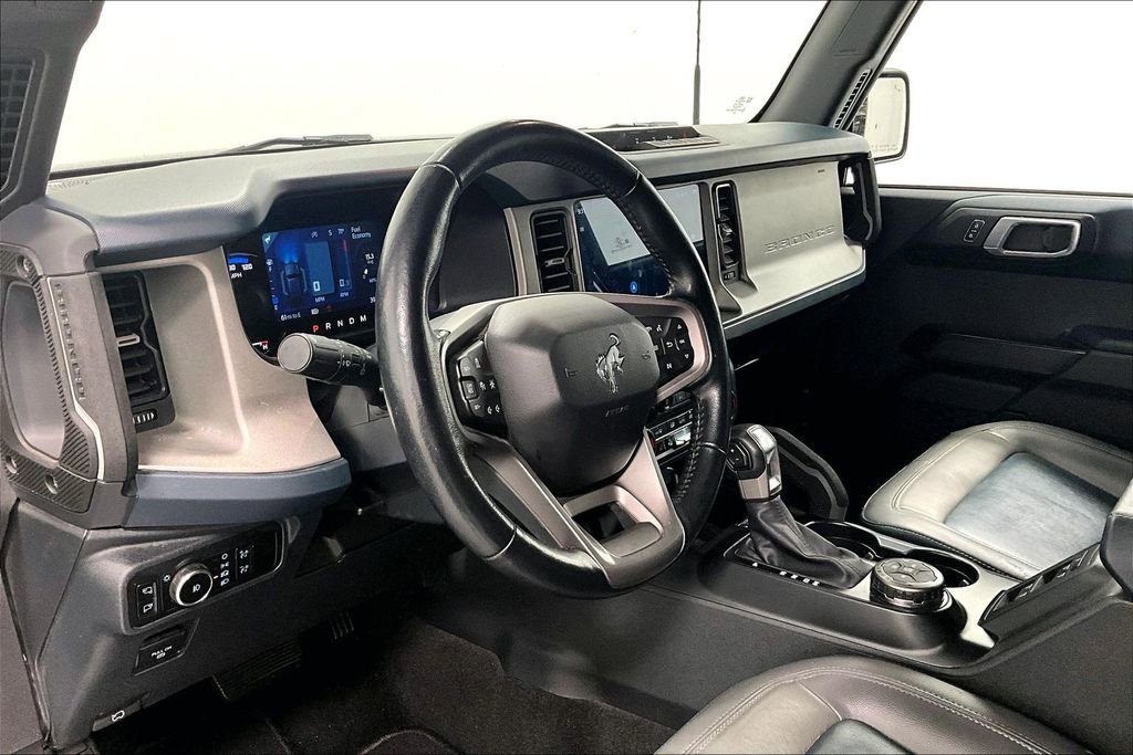 Used 2024 Ford Bronco Outer Banks AWD/4WD image 13
