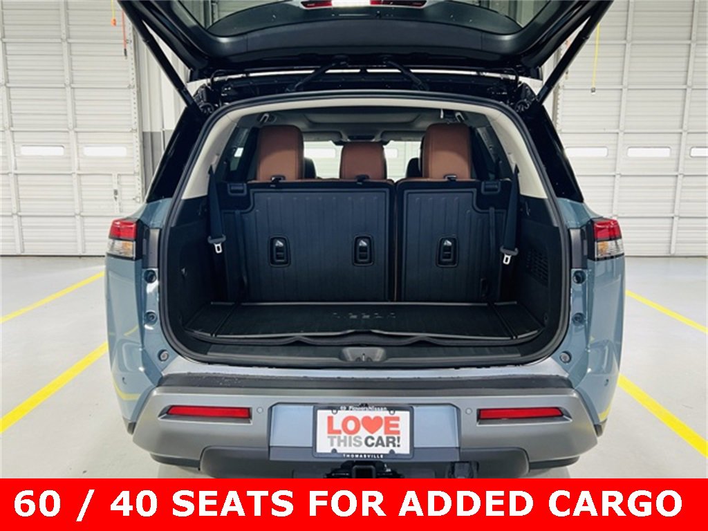 New 2026 Nissan Pathfinder Platinum image 13