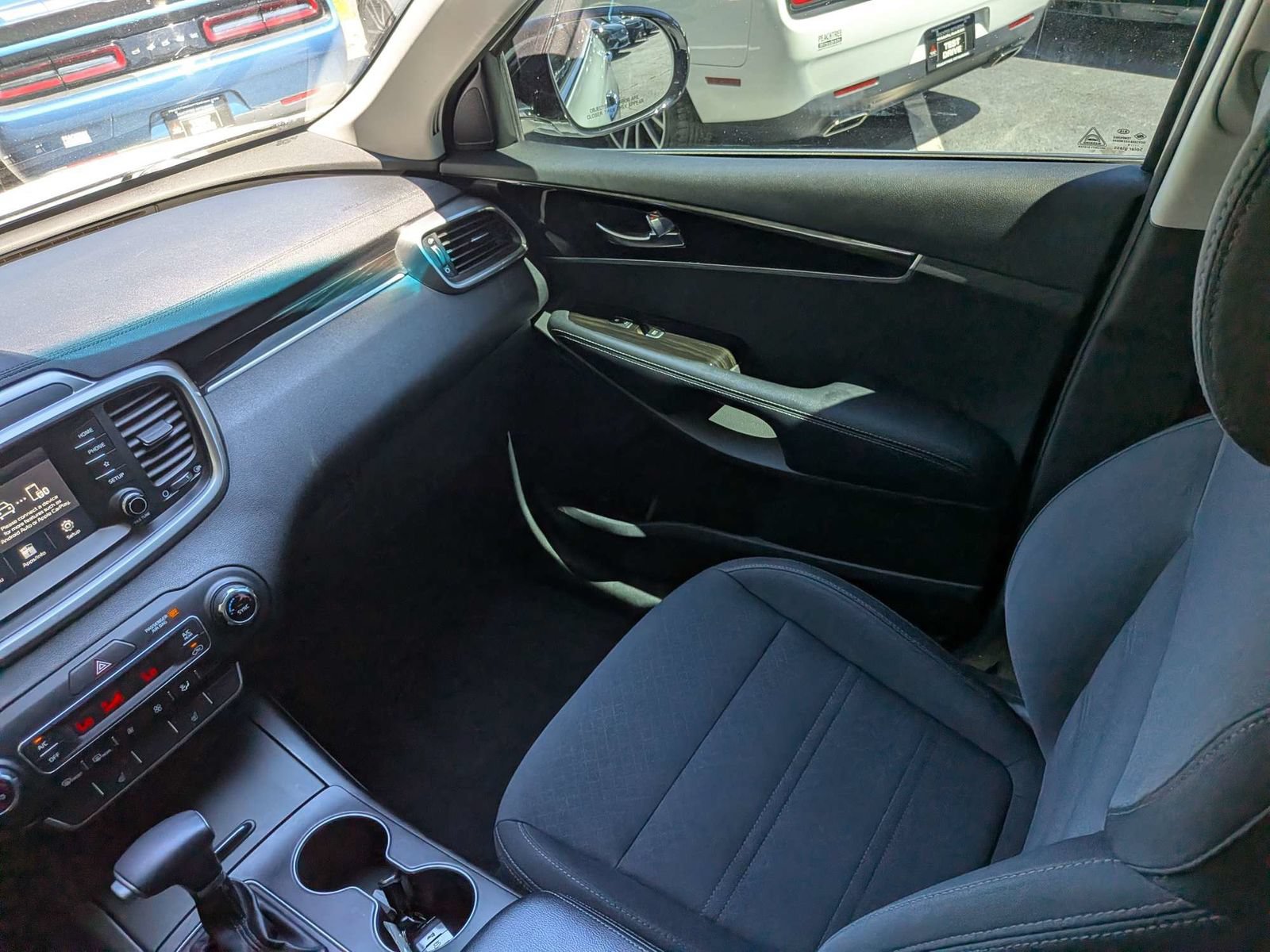 Used 2020 Kia Sorento S FWD image 15
