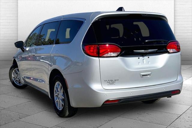 New 2026 Chrysler Voyager LX FWD image 31