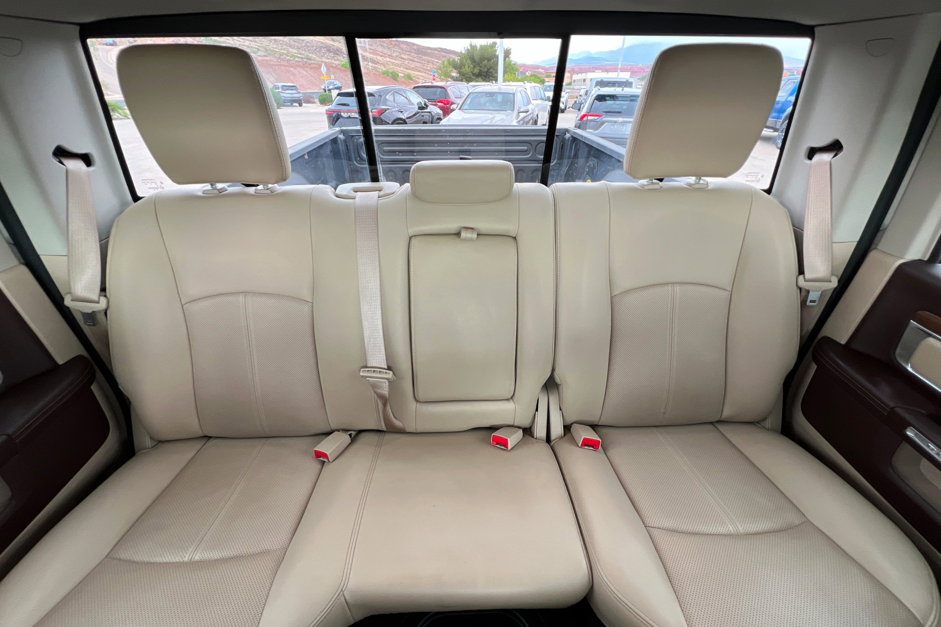 Used 2018 RAM 3500 Laramie image 24