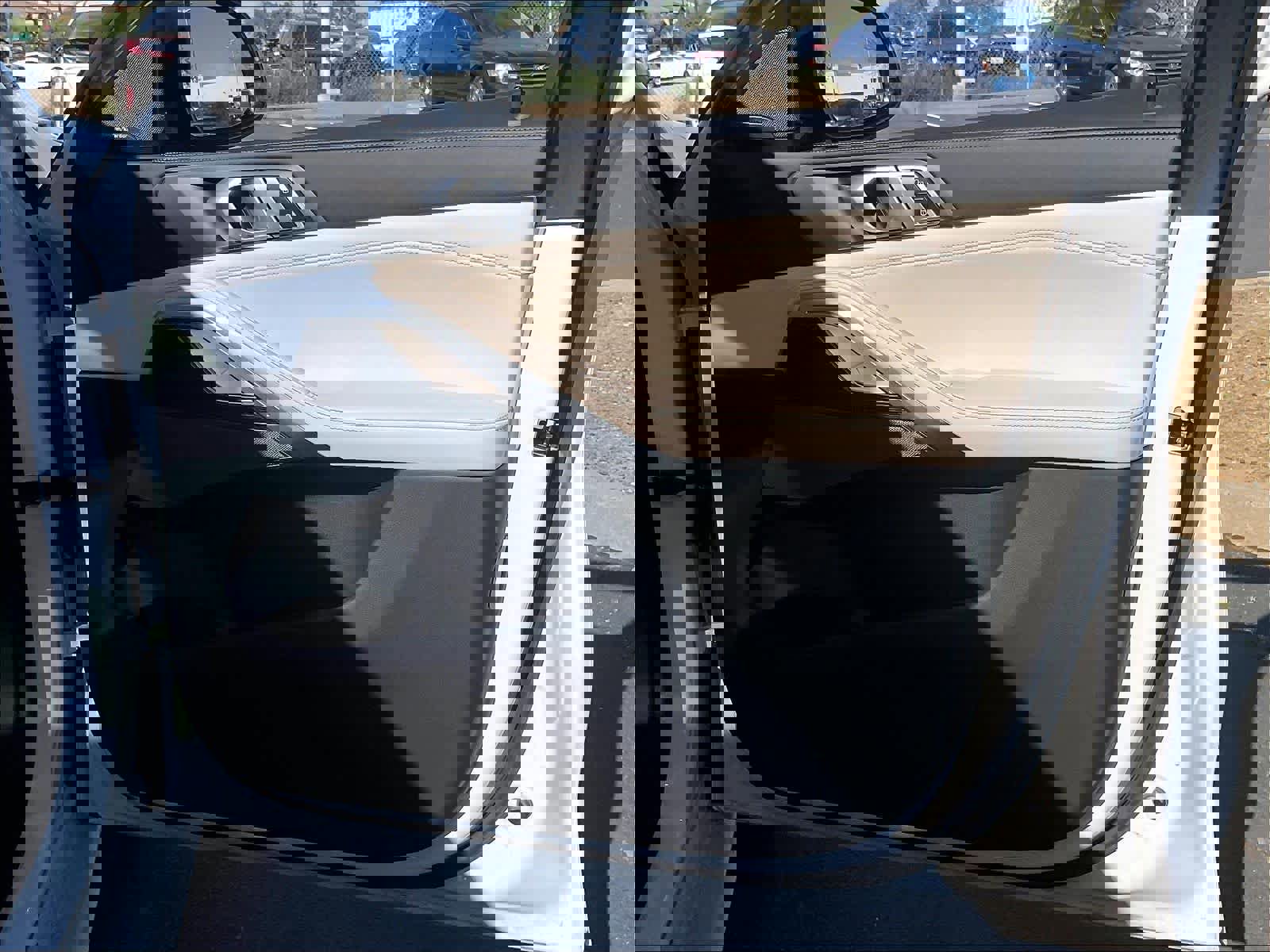 Used 2024 BMW X6 xDrive40i w/ Executive Package image 25