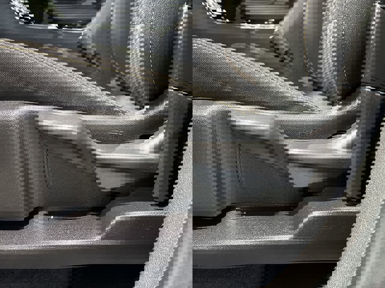 Used 2020 GMC Terrain SLE image 12