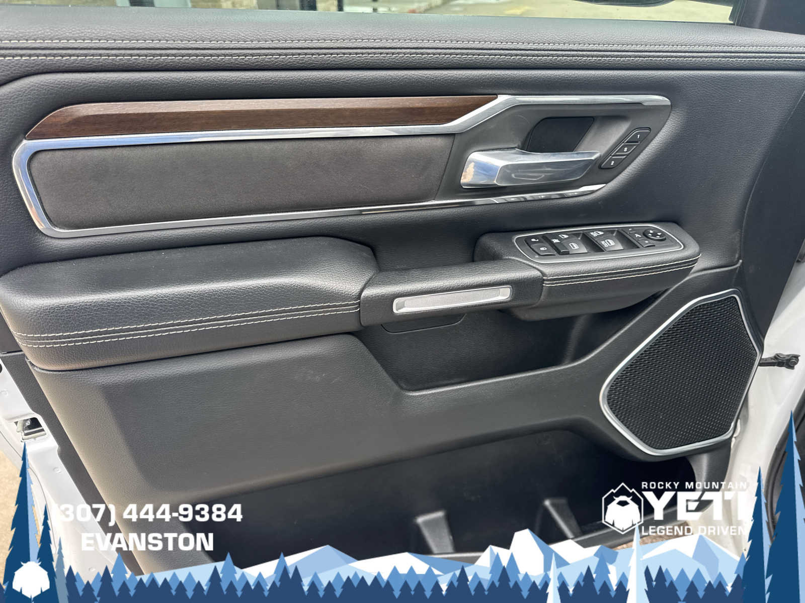 Used 2021 RAM 1500 Laramie AWD/4WD image 25