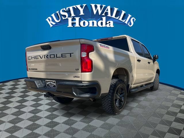 Used 2023 Chevrolet Silverado 1500 LT Trail Boss w/ LPO, Dark Essentials Package AWD/4WD image 2