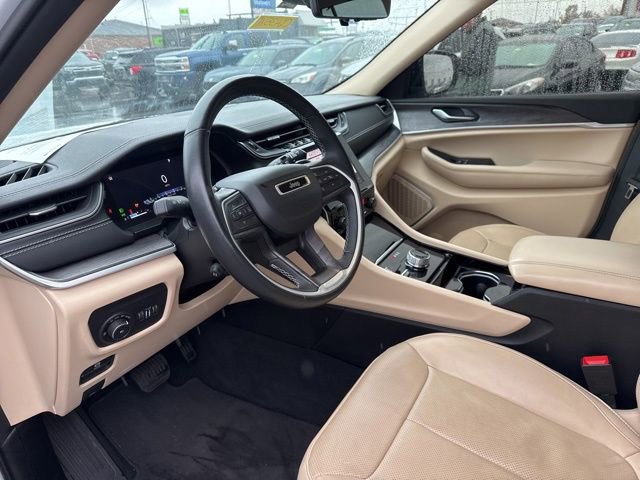 Used 2022 Jeep Grand Cherokee Limited w/ Luxury Tech Group II image 15