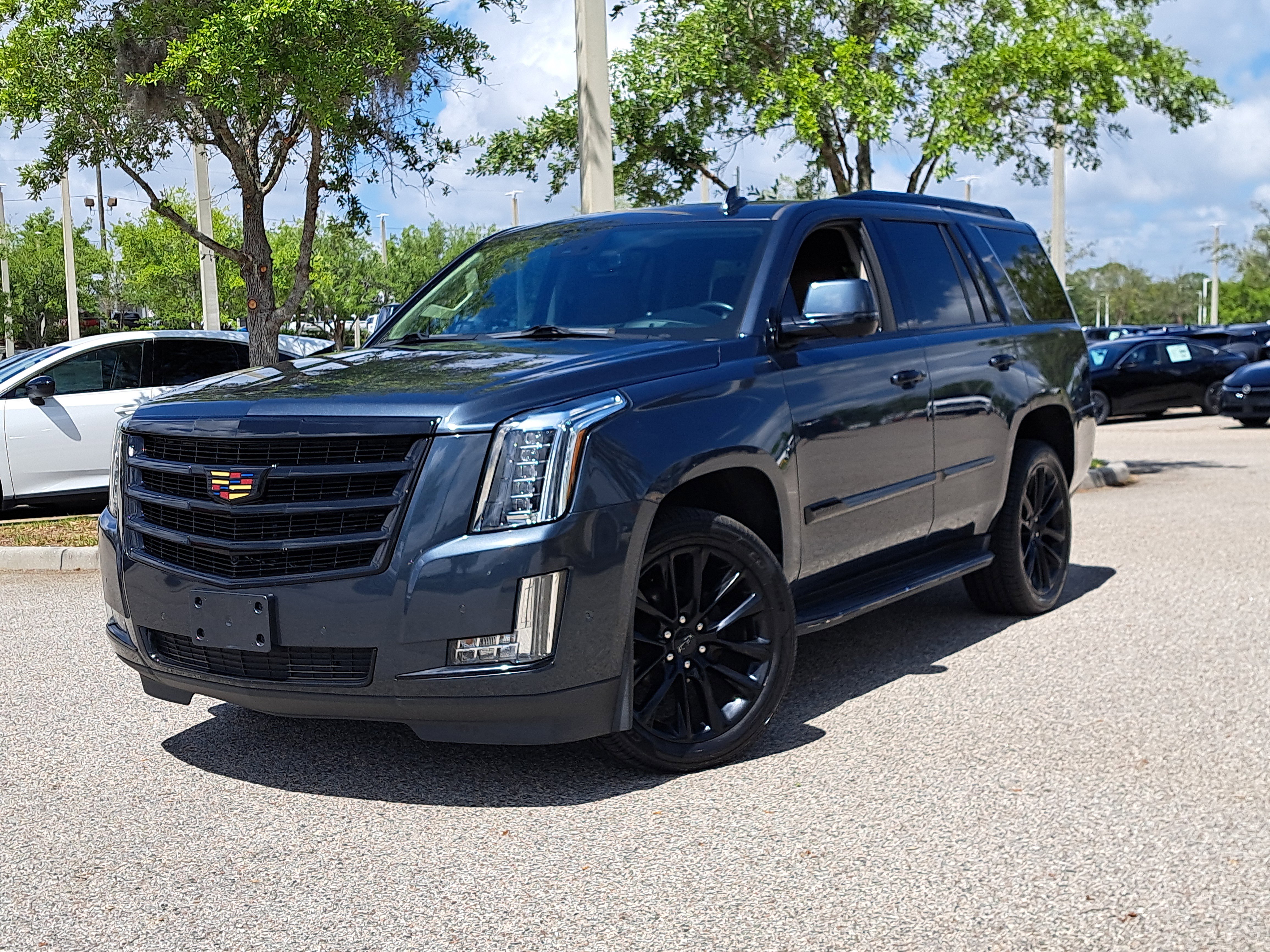 Used 2020 Cadillac Escalade Luxury image 34