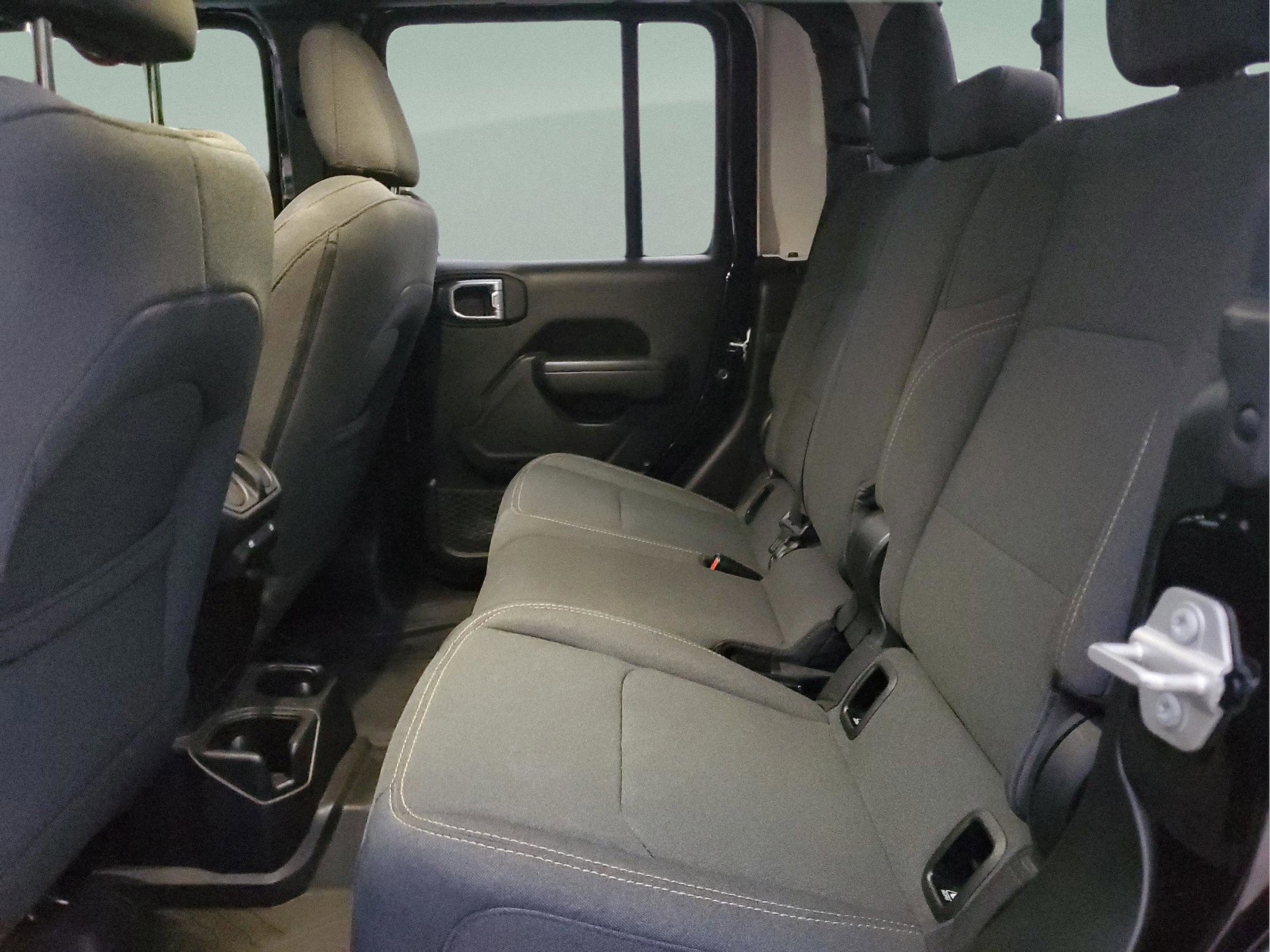 Used 2024 Jeep Gladiator Sport image 10