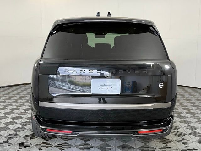 Certified 2025 Land Rover Range Rover SV AWD/4WD image 7