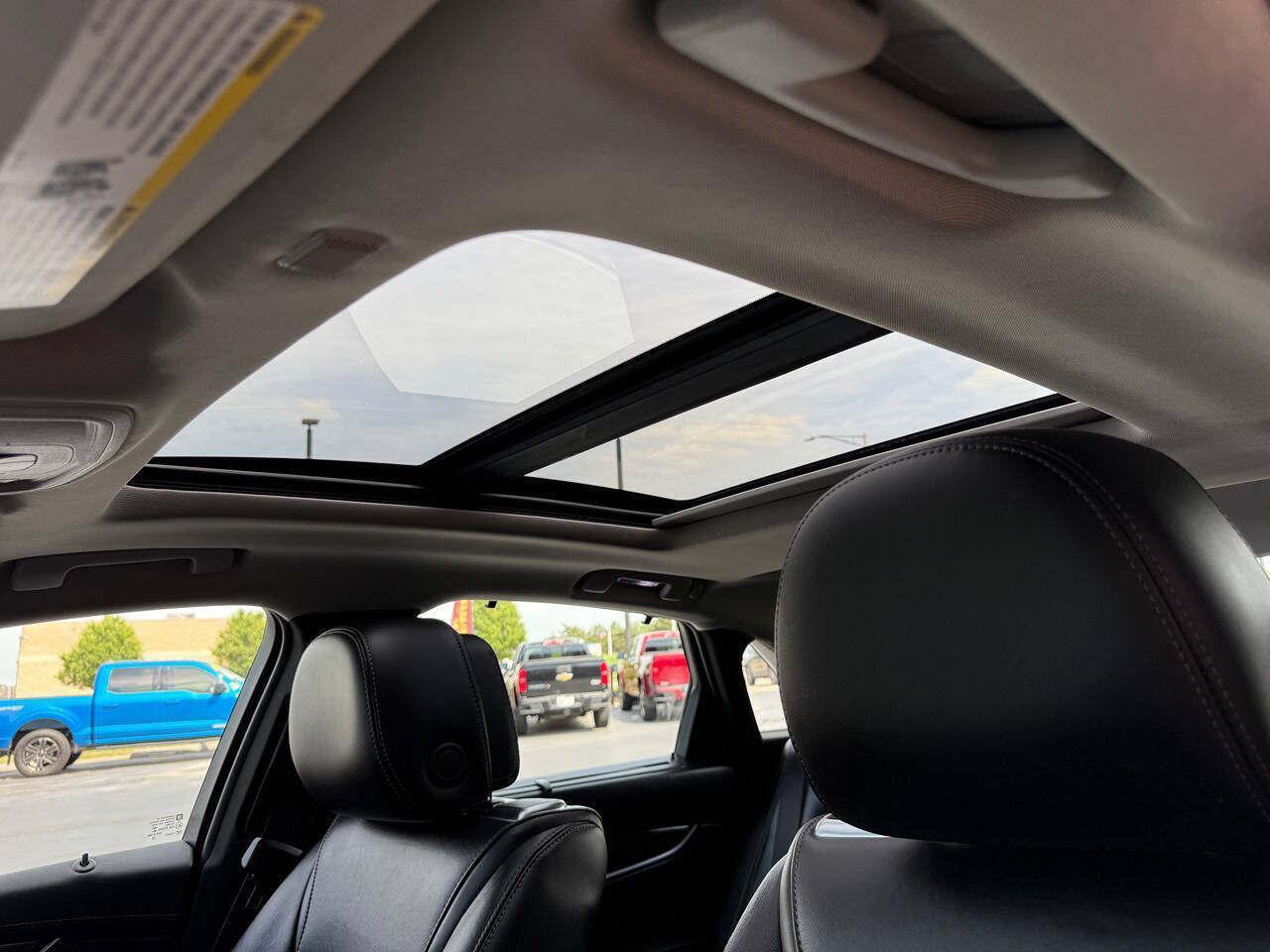 Used 2013 Cadillac XTS Premium FWD image 17