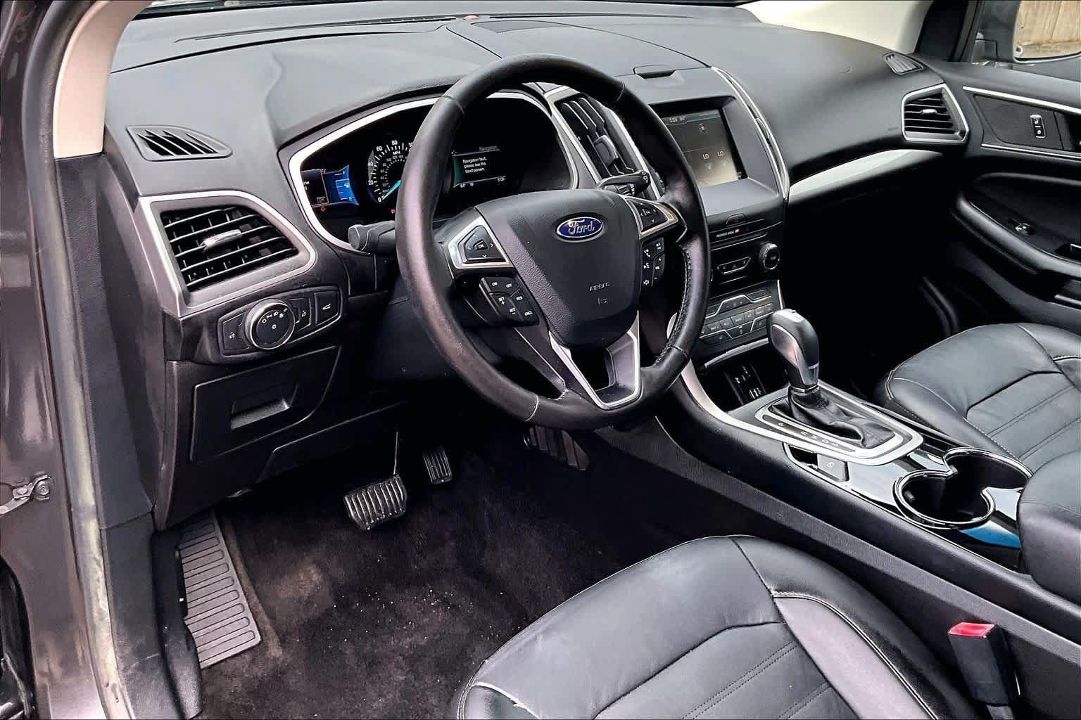 Used 2015 Ford Edge SEL w/ Equipment Group 201A FWD image 18
