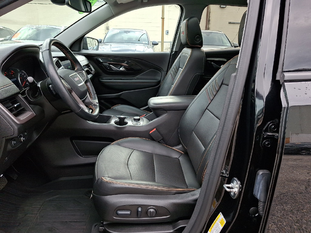 Used 2024 GMC Terrain AT4 AWD/4WD image 15