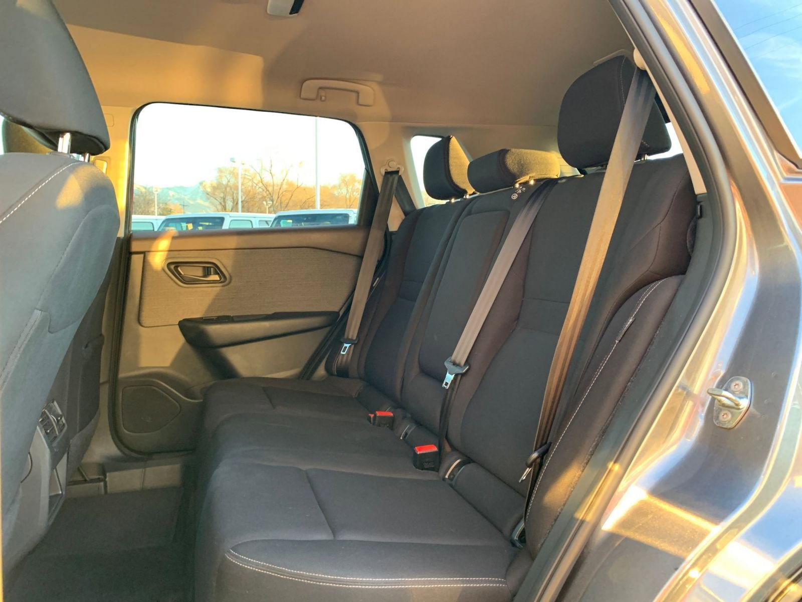 Used 2023 Nissan Rogue S image 24