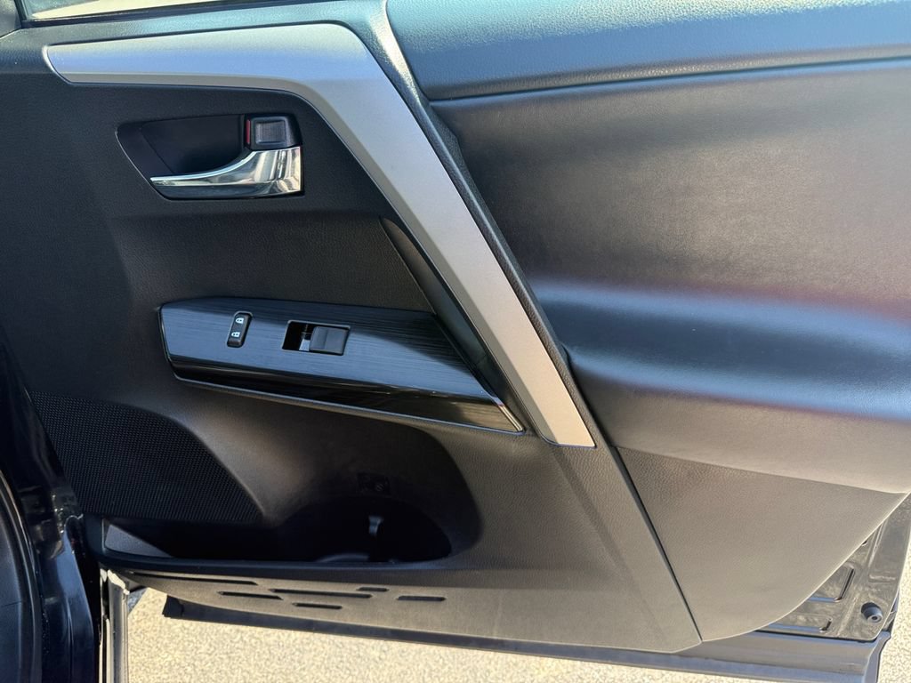 Certified 2016 Toyota RAV4 Limited AWD/4WD image 19