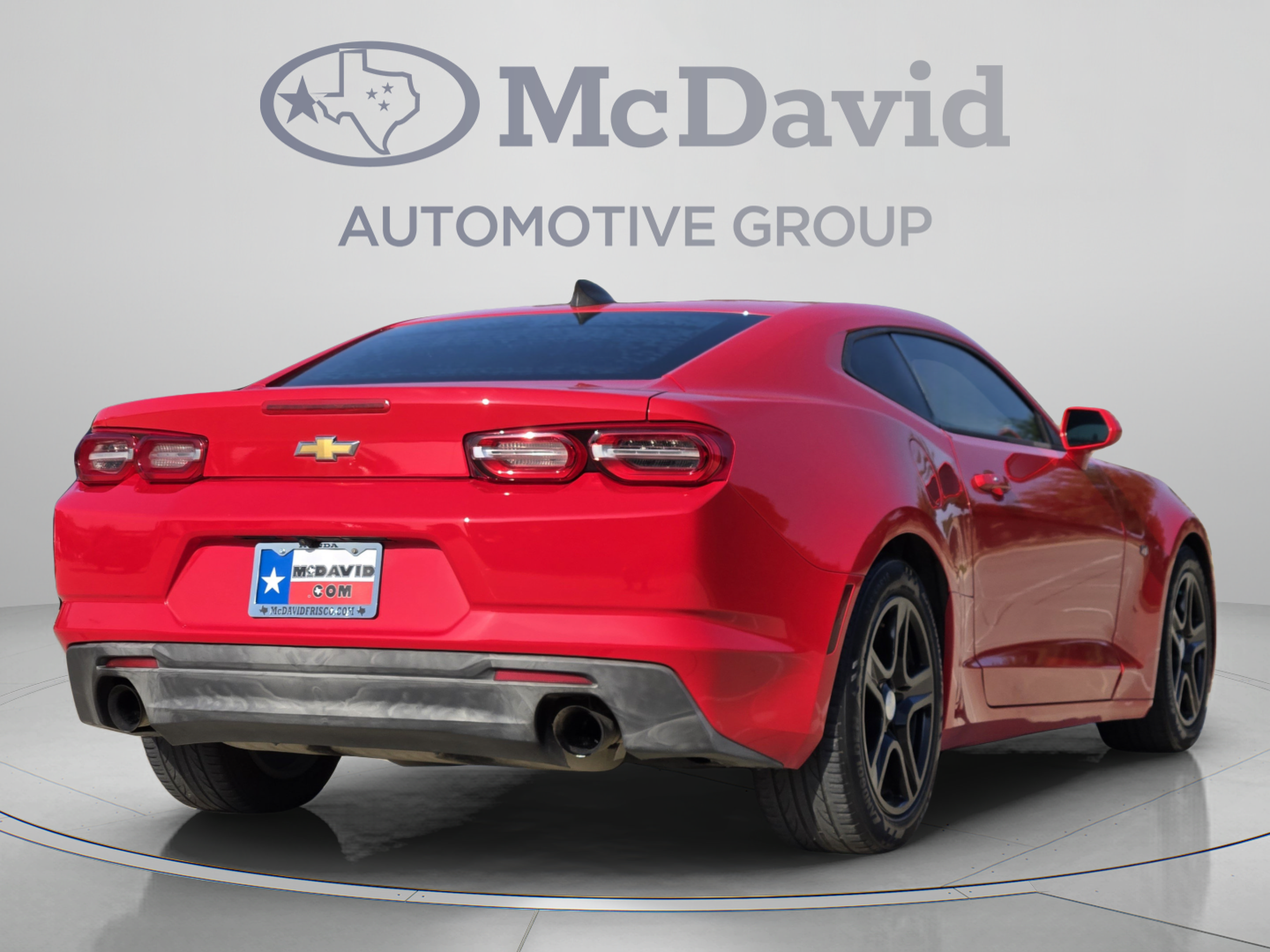 Used 2019 Chevrolet Camaro LT RWD image 6