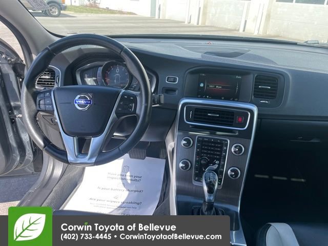 Used 2016 Volvo S60 T5 Cross Country Platinum image 14