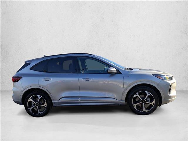 Used 2023 Ford Escape ST-Line Elite image 4