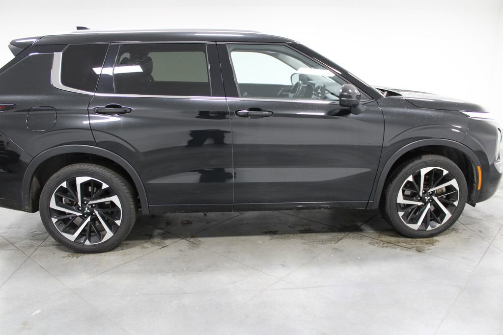 Used 2024 Mitsubishi Outlander SEL image 11