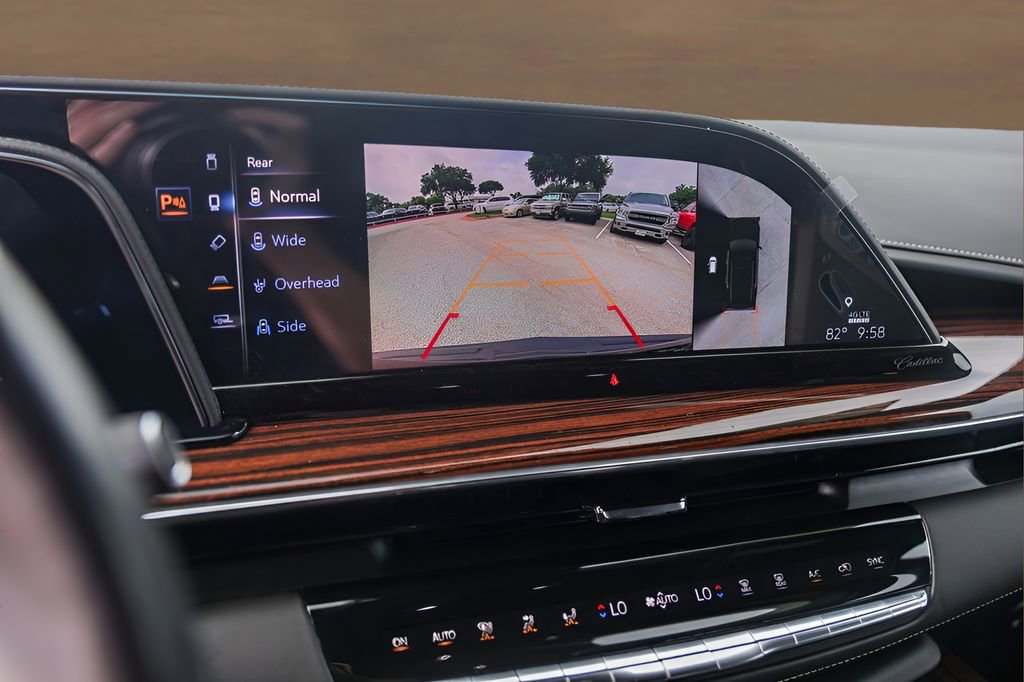 Certified 2022 Cadillac Escalade ESV Premium Luxury AWD/4WD image 17