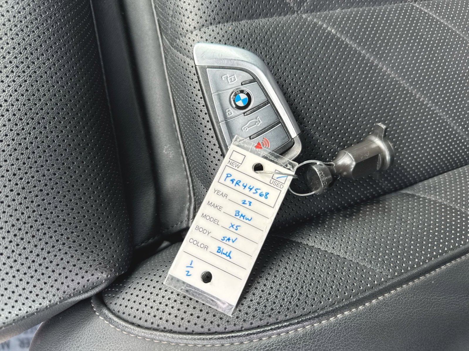 Used 2023 BMW X5 xDrive40i w/ M Sport Package image 39