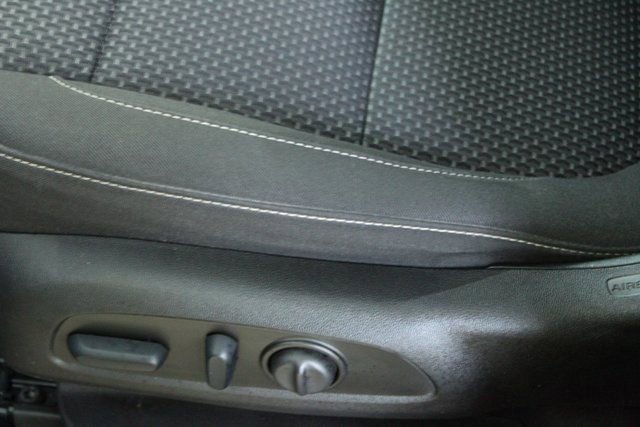 Used 2023 GMC Acadia SLE w/ Driver Convenience Package image 13