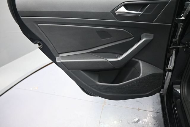 Used 2024 Volkswagen Jetta SE FWD image 18